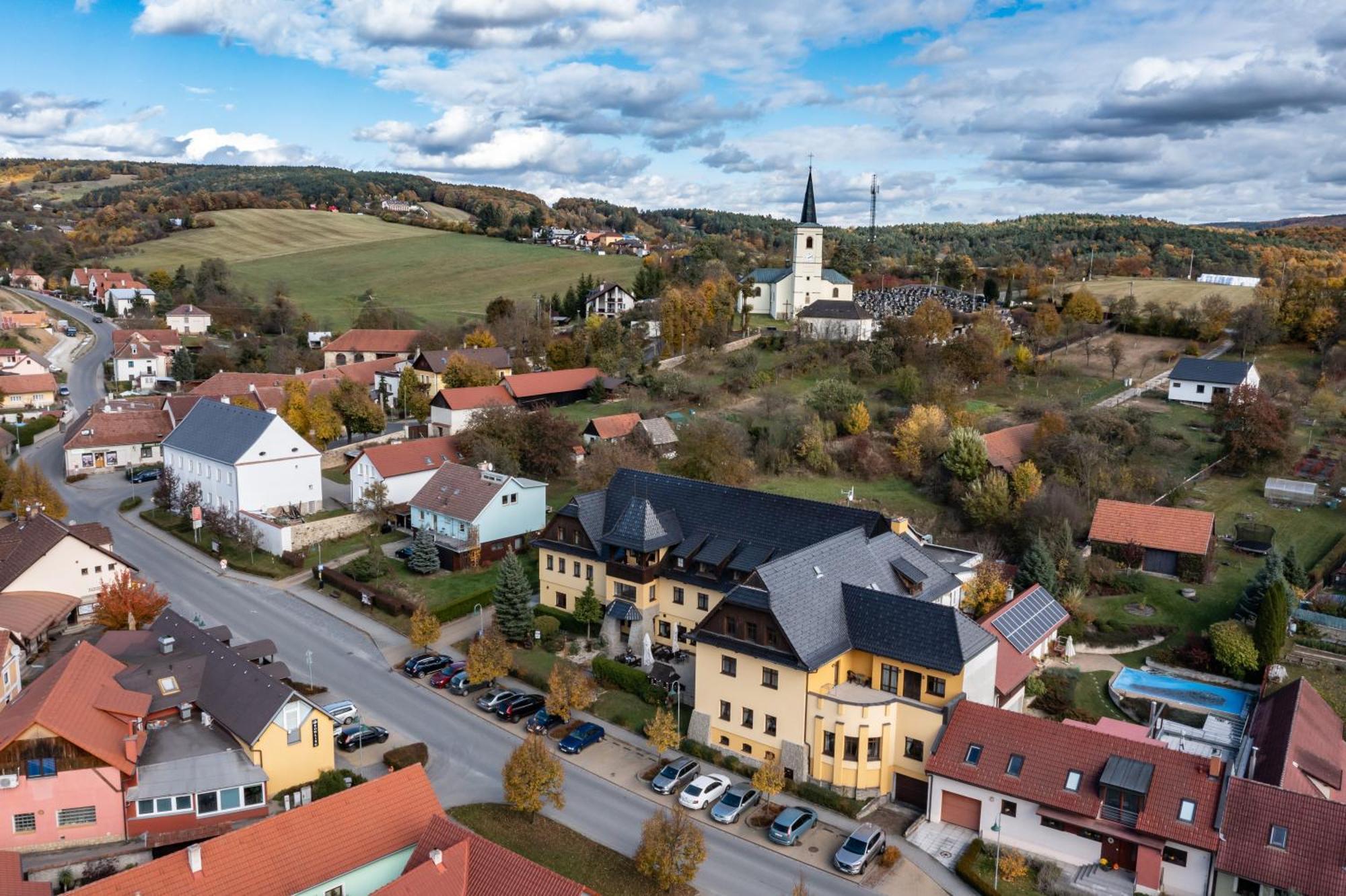 Valassky Hotel A Pivni Lazne Ogar Luhačovice Eksteriør bilde